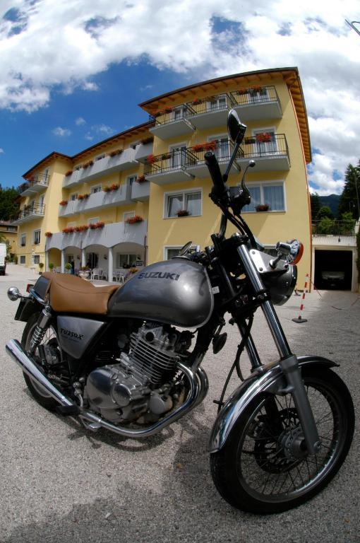 Hotel Daniela Levico Terme Eksteriør bilde