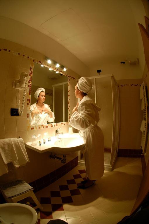 Hotel Daniela Levico Terme Rom bilde